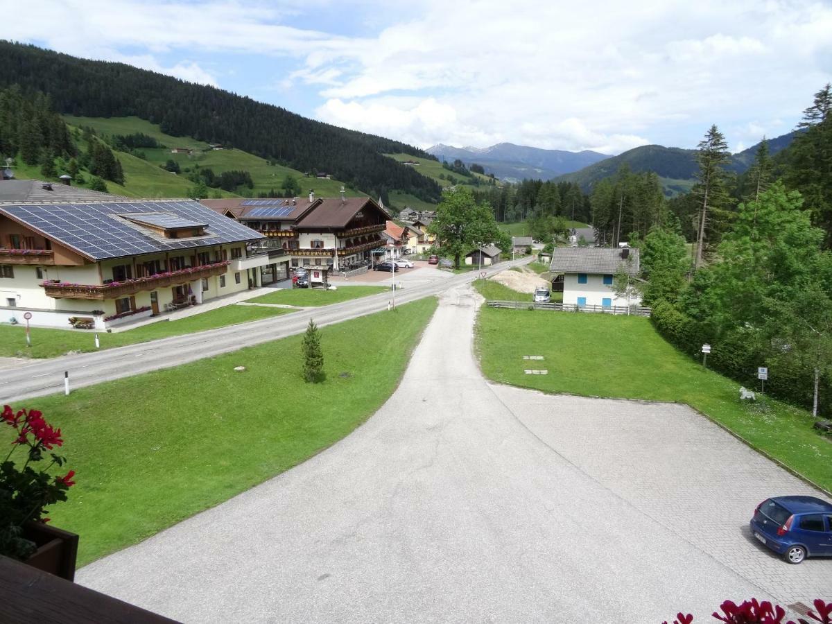 Steinerhof Hotel Braies  Bagian luar foto